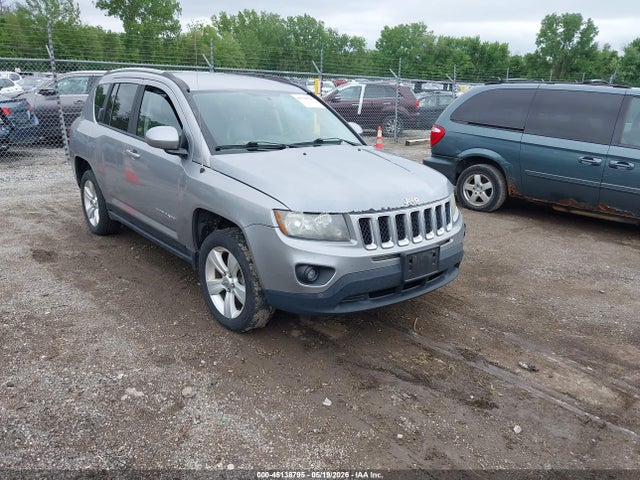 Salvage Jeep Compass Image