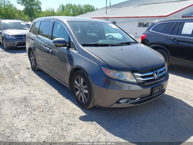 Salvage Honda Odyssey Image