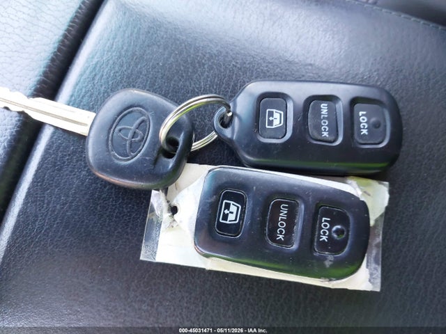 Toyota 4Runner Limited V8