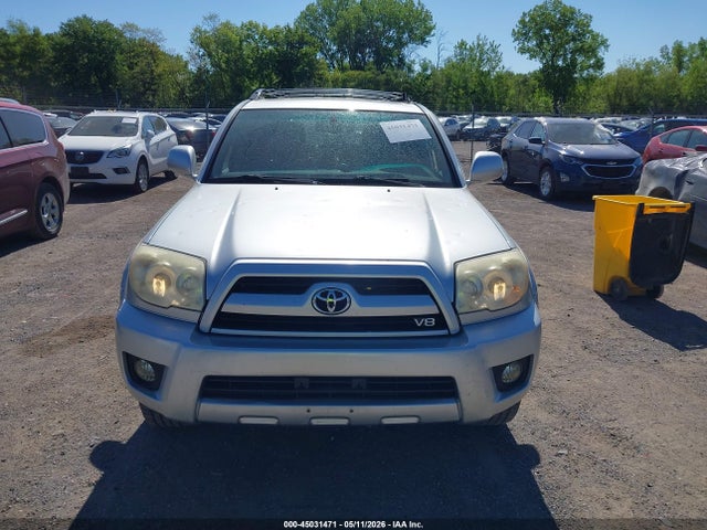 Toyota 4Runner Limited V8
