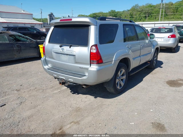 Toyota 4Runner Limited V8