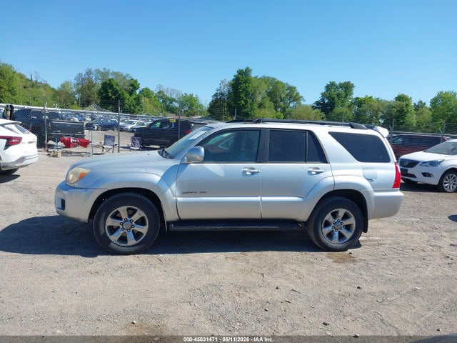 Toyota 4Runner Limited V8