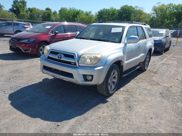 Toyota 4Runner Limited V8