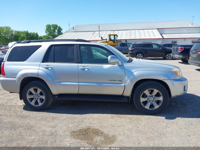 Toyota 4Runner Limited V8