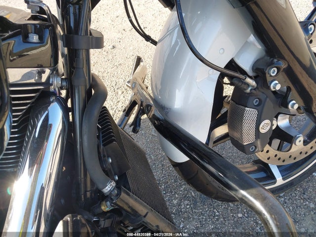 Harley-Davidson Fltrx
