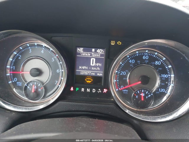 Chrysler Town & Country Touring-l