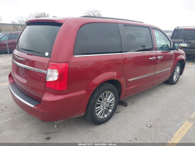 Chrysler Town & Country Touring-l