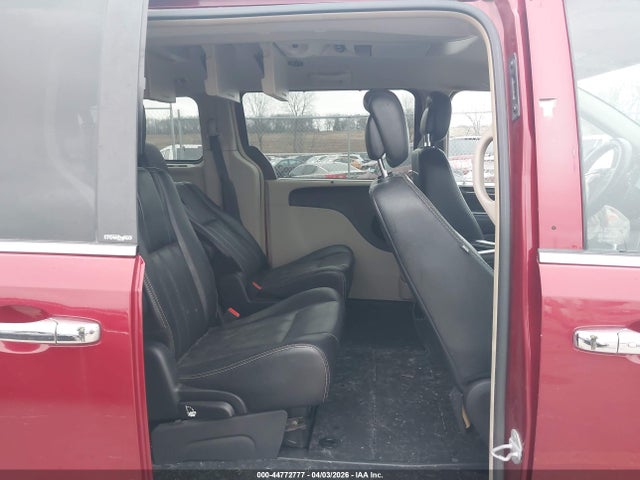Chrysler Town & Country Touring-l
