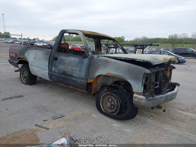 Salvage Chevrolet K1500 Image