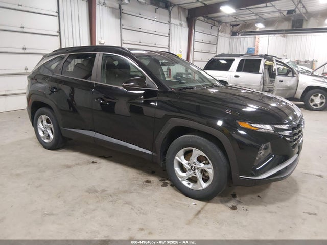 Salvage Hyundai TUCSON Image