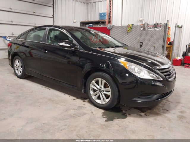 Salvage Hyundai SONATA Image