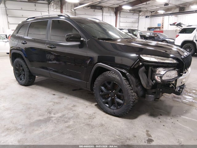 Salvage Jeep Cherokee Image