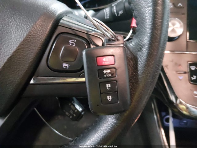 Toyota Avalon Xle