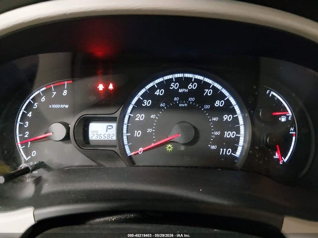 Toyota Sienna Le V6 8 Passenger