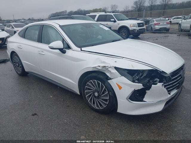 Salvage Hyundai SONATA Image