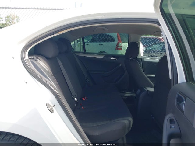 Volkswagen Jetta 1.8t Se