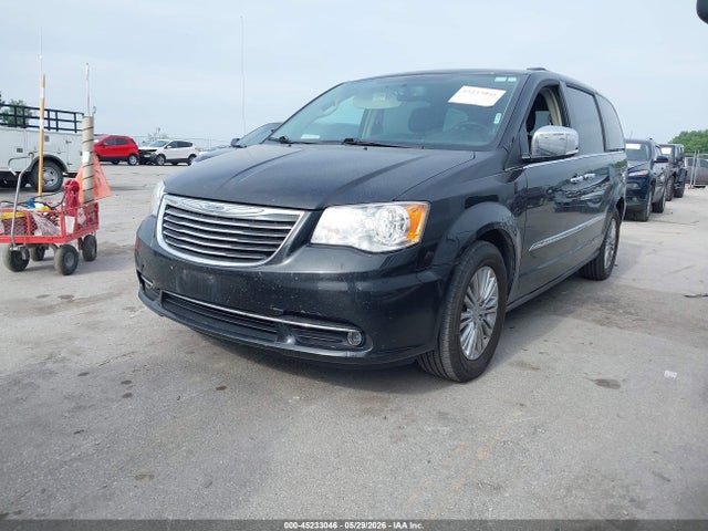 Chrysler Town & Country Touring-l Anniversary Edition