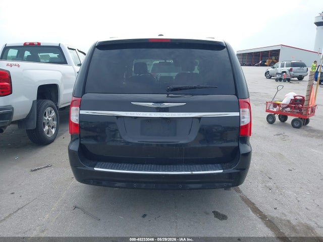 Chrysler Town & Country Touring-l Anniversary Edition