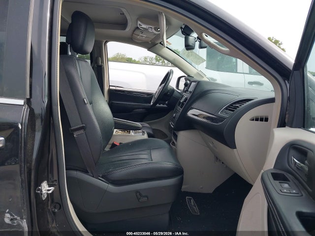 Chrysler Town & Country Touring-l Anniversary Edition