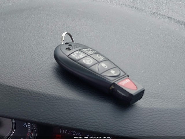 Chrysler Town & Country Touring-l Anniversary Edition
