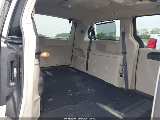 Chrysler Town & Country Touring-l Anniversary Edition