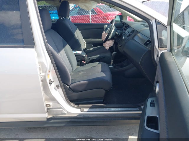 Nissan Versa 1.8sl