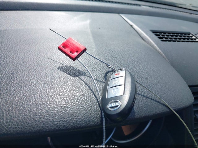 Nissan Versa 1.8sl