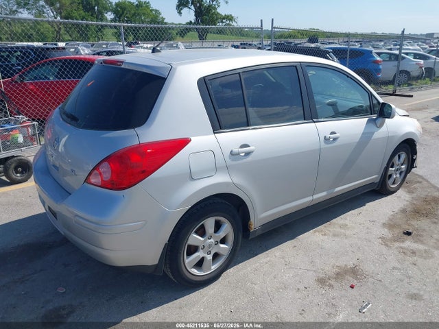 Nissan Versa 1.8sl