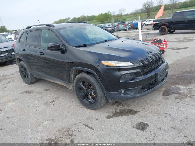 Salvage Jeep Cherokee Image