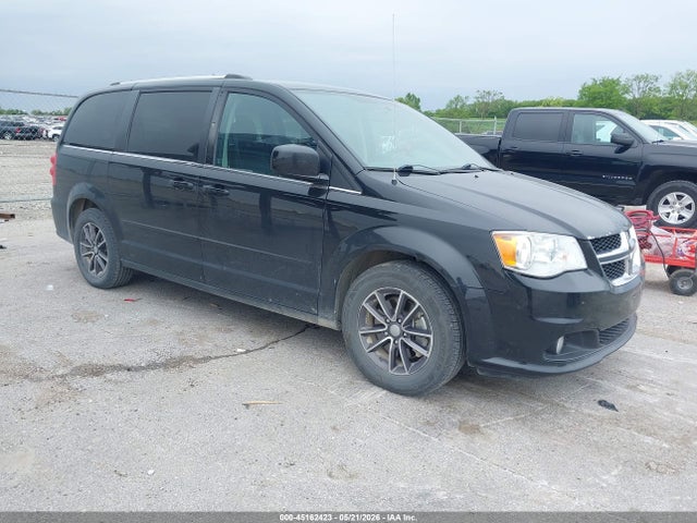 Salvage Dodge Grand Caravan Image