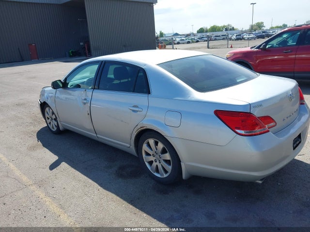 Toyota Avalon Xls