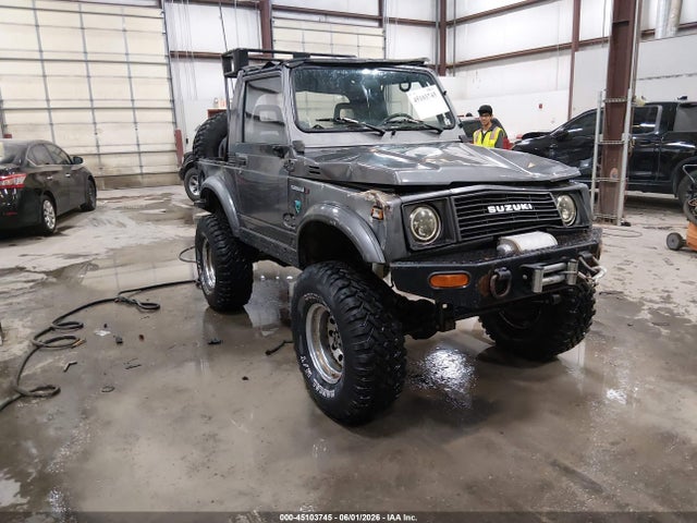 Salvage Suzuki Samurai Image