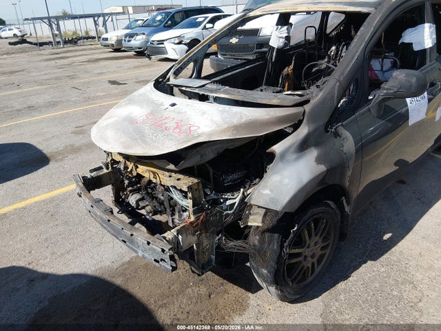 Nissan Versa S Plus