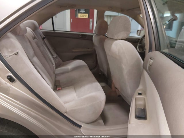 Toyota Camry Le