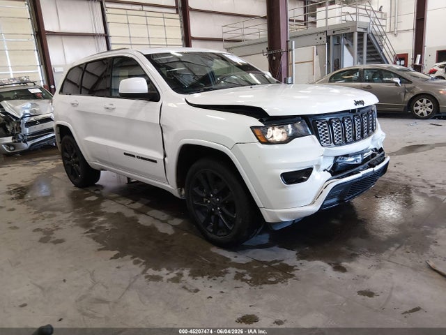 Salvage Jeep Grand Cherokee Image