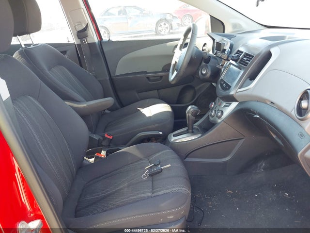 Chevrolet Sonic Lt Auto