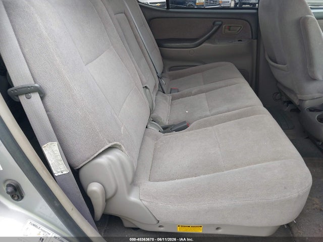 Toyota Sequoia Sr5 V8