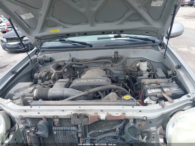 Toyota Sequoia Sr5 V8