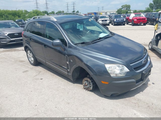 Salvage Chevrolet Captiva Image