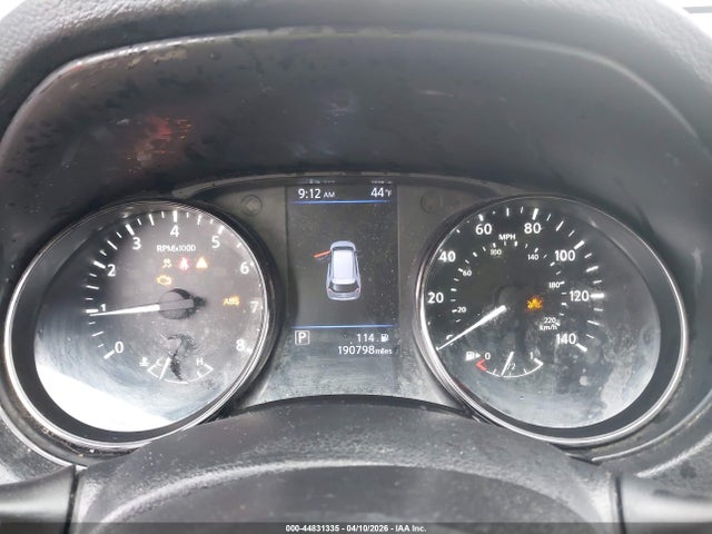 Nissan Rogue S