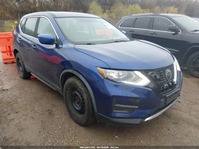 Salvage Nissan Rogue Image