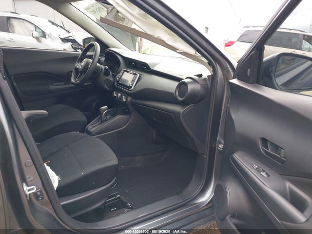 Nissan Kicks S Xtronic Cvt