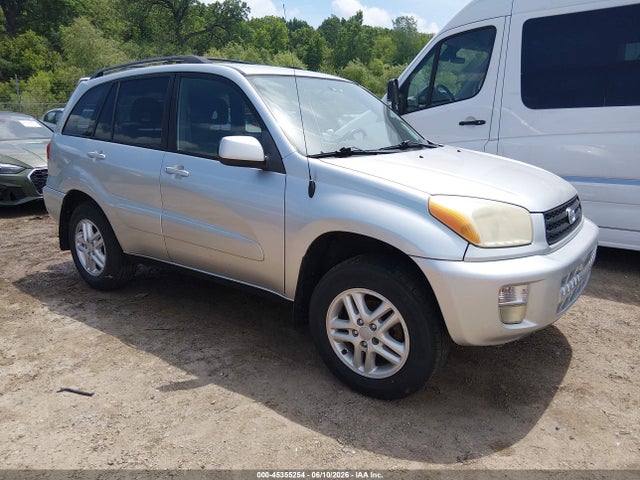 Salvage Toyota RAV4 Image