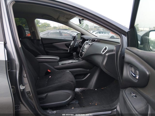 Nissan Murano S