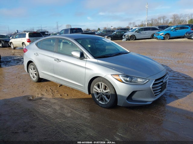 Salvage Hyundai ELANTRA Image