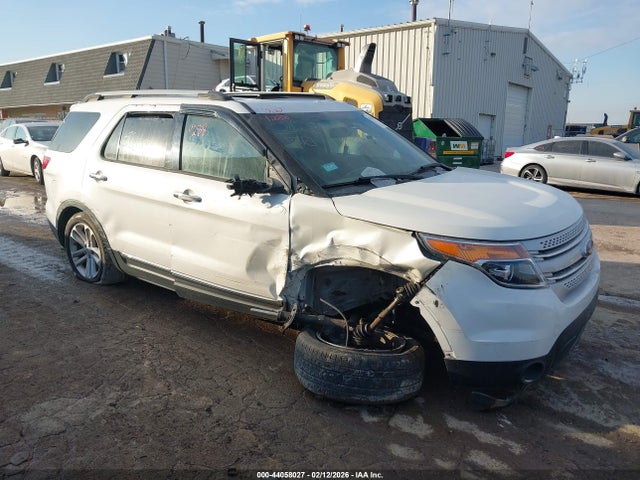 Salvage Ford Explorer Image