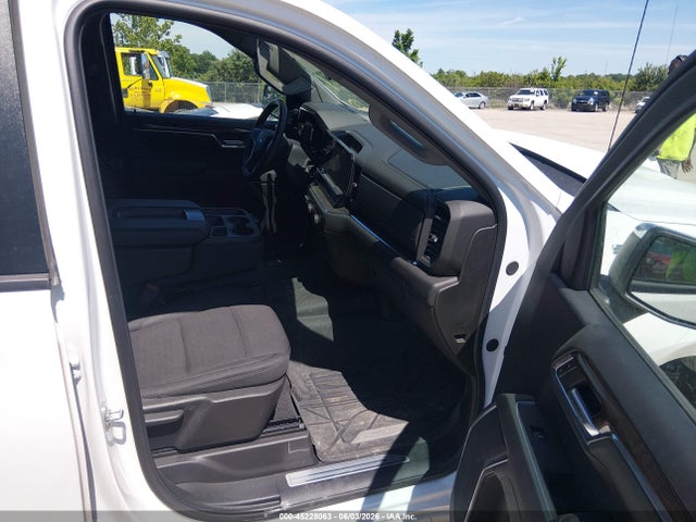 Chevrolet Silverado 1500 4wd  Standard Bed Lt