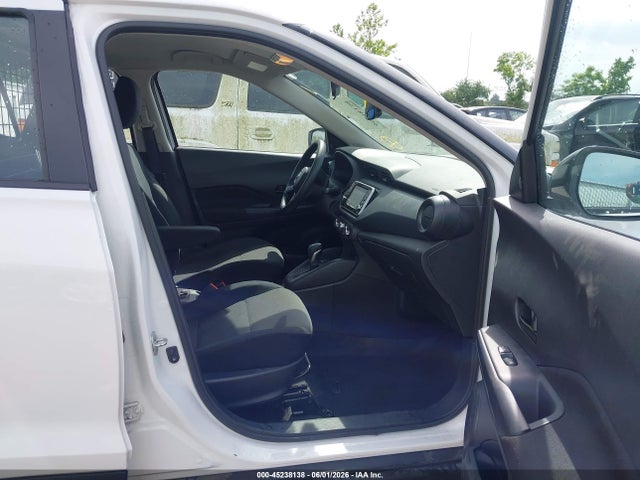 Nissan Kicks S Xtronic Cvt