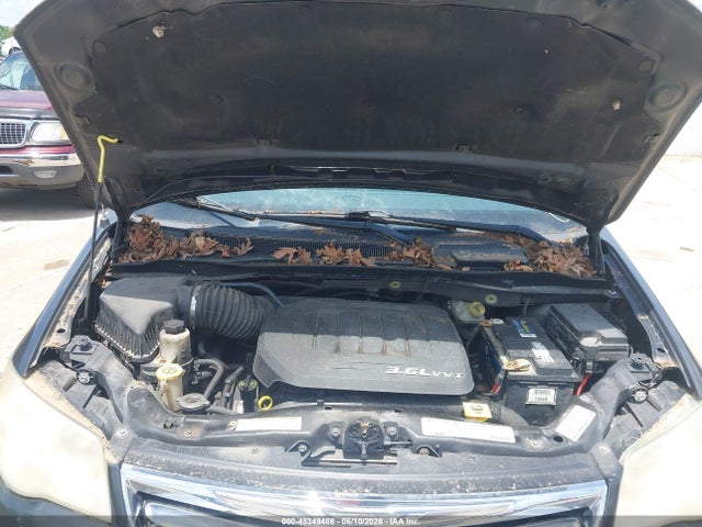 Chrysler Town & Country Touring