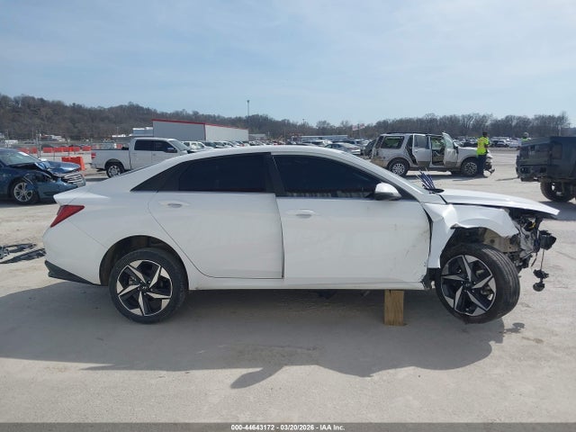 Hyundai ELANTRA Limited